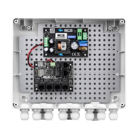 BCS-IP4/Z/E-S - Zestaw do zasilania kamer IP, w obudowie zewnętrznej, do 5 odbiorników PoE.