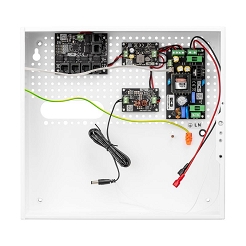 BCS-UPS/IP4/E-S - Zestaw do zasilania buforowego 5 odbiorników PoE, w obudowie wewnętrznej.