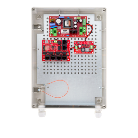 Zestaw buforowy ATTE  do 5 kamer IP, w obudowie zewnętrznej ABOX-XL2 (1x AKU 7Ah), zasilacz 72W, switch PoE 6 portowy 10/100Mbps (5xPoE + 1xUplink), bezpieczniki elektroniczne, tryb Long Range, typu IPUPS-5-11-XL2